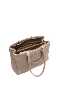 Beige läder tote-väska med dragkedjestängning, dubbla handtag och en rymlig inredning med en extra dragkedjeficka.