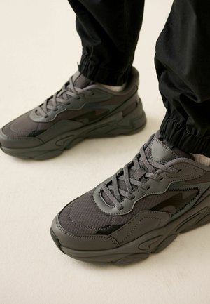 Next, ELASTIC LACE TRAINERS.  - REGULAR FIT - Skatesko - grey