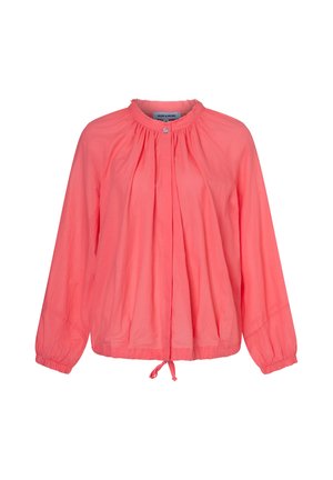 Blouse rose corail à manches longues avec encolure froncée, fermeture à boutons sur le devant, poignets élastiques et bas réglable par cordon de serrage.