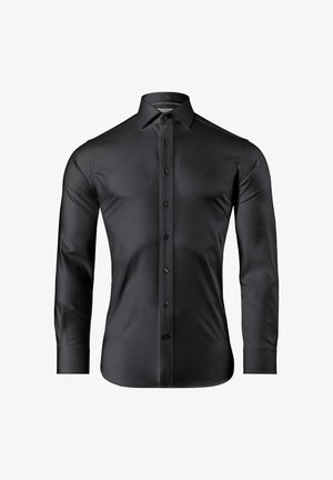 Zwarte lange mouwen shirt met een gladde textuur, knoopsluiting aan de voorkant en een standaard kraag. Voorzien van bijpassende knopen langs de knoopsluiting.
