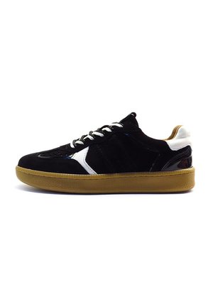 MIRABEL VERNIZ - Trainers - black off white