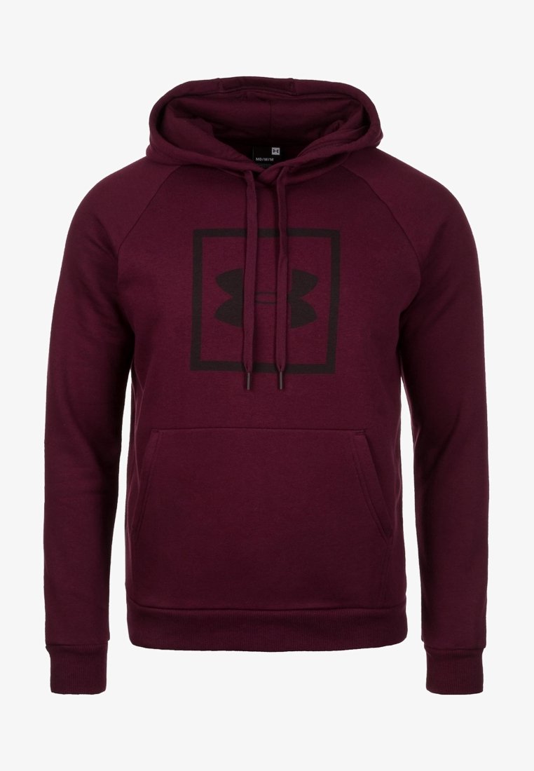 Sweat à capuche bordeaux avec poche kangourou à l'avant, capuche à cordon de serrage, et logo Under Armour noir dans un carré sur la poitrine.