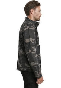 Brandit BRITANNIA  - Sommerjakke - darkcamo
