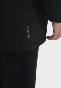 Aigle Abrigo de invierno - black