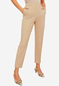 REGULAR FIT STRETCH TAILORED  - Kalhoty - neutral