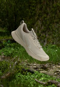 Nevybrané, cream/light orewood brown/safety orange