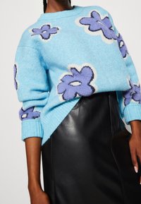 American Eagle Stickad tröja - blue