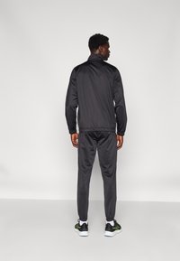 Ellesse KARTONI SET czarny