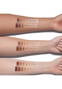 Anastasia Beverly Hills BEAUTY BALM SERUM BOOSTED SKIN TINT - Getönte Tagespflege - shade 1