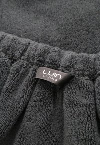 Luin Living Strandhandduk - black
