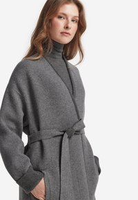 Falconeri Klassischer Mantel - dunkelgrau grigio mel scuro spinato