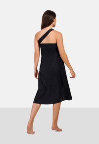 Pain de Sucre PETRA - Ranta-asusteet - black