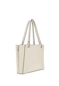 Borsa a tote in pelle beige con texture liscia, cuciture nere a contrasto, doppi manici e un dettaglio metallico decorativo.