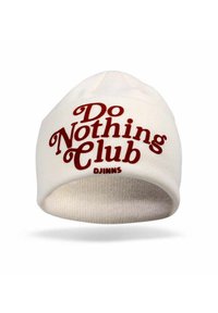 Weißer Strickmütze mit umgeschlagenem Rand, versehen mit rotem Text, der "Do Nothing Club" liest. Mit dem "DJINNS"-Logo in der Nähe des Rands gekennzeichnet.