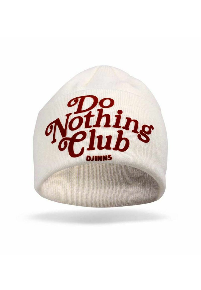 Weißer Strickmütze mit umgeschlagenem Rand, versehen mit rotem Text, der "Do Nothing Club" liest. Mit dem "DJINNS"-Logo in der Nähe des Rands gekennzeichnet.
