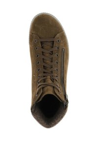 Sneaker alta in suede marrone con tomaia testurizzata, punta rotonda, allacciatura frontale e zip laterale. Fodera interna in un morbido materiale scuro.