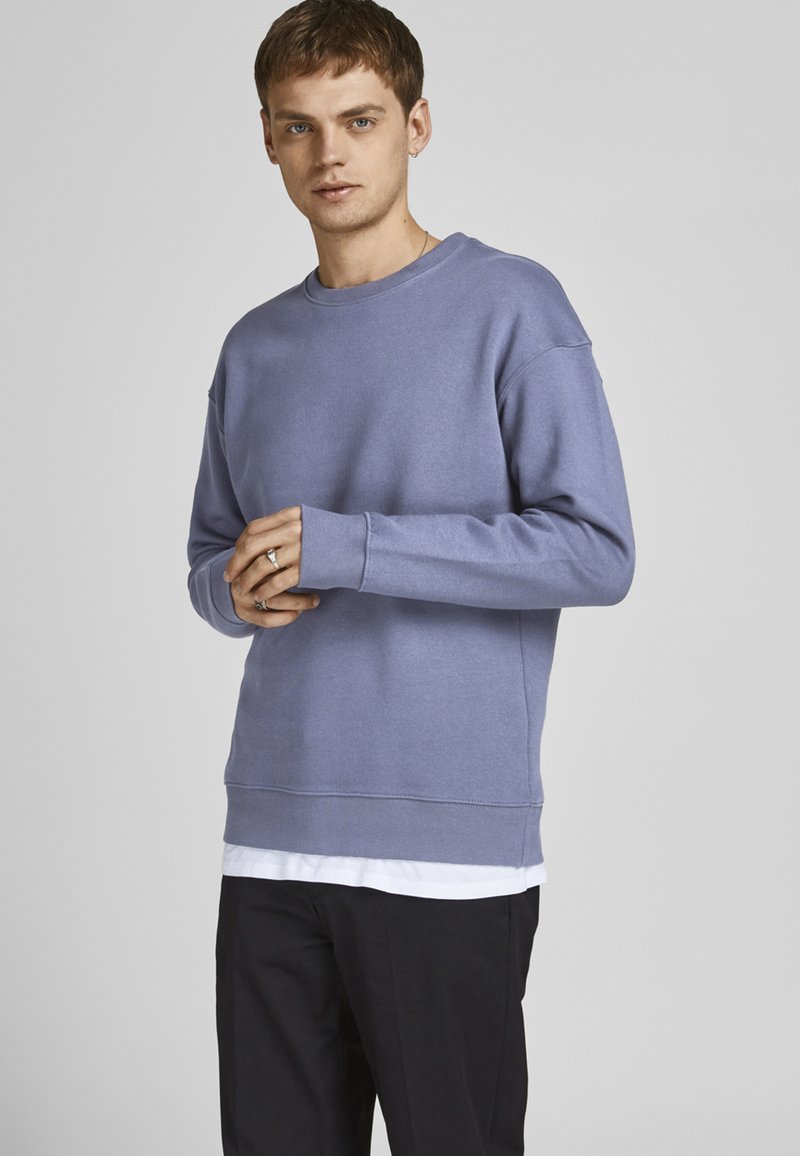 Jack & Jones - JJESTAR BASIC CREW NECK - Sudadera - blue, Ampliar