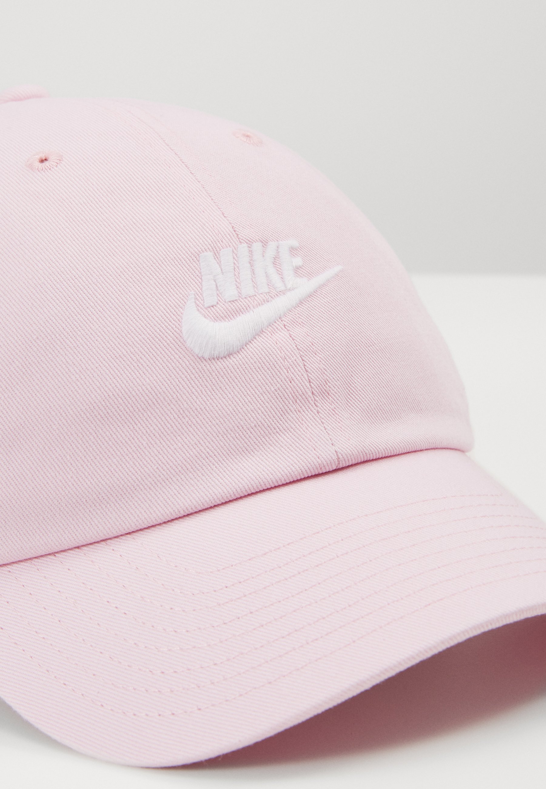 pink nike hat
