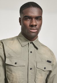 Brandit HARDEE - Overhemd - olive/grey