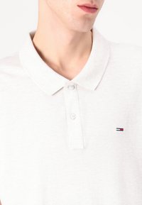 Tommy Jeans PLACKET  - Polo - grey