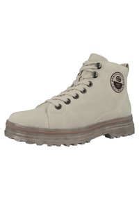 Beige Leder Stiefeletten mit Gummisohle, Schnürdesign, Metallösen und einem runden Logo-Patch an der Seite. Strukturiert Oberfläche.