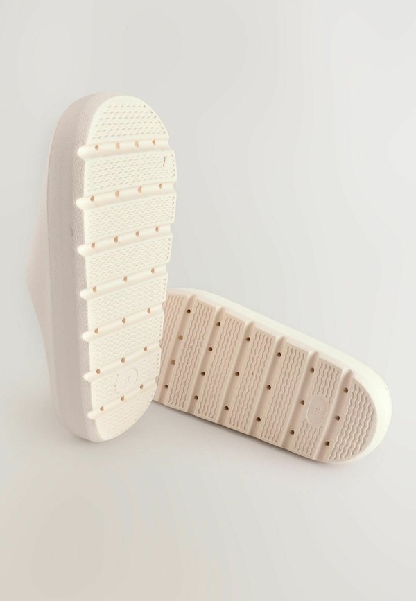 REGULAR FIT – CHUNKY – Badesandale