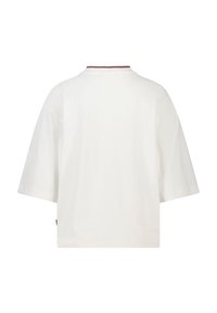 Korte mouwen witte t-shirt van katoen. Beschikt over een ronde halslijn met een bordeauxaccent. Glad textuur, ontspannen pasvorm en eenvoudig ontwerp.