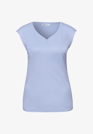 Lyseblå ærmeløs dameskjorte med V-hals og to små knapper ved halsudskæringen, ensfarvet design, fra mærket Street One.