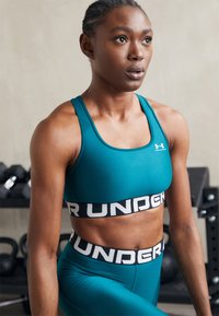 Under Armour - MID BRANDED - Vidēja atbalsta sporta krūšturis - hydro teal/white Miniatūras attēls 1