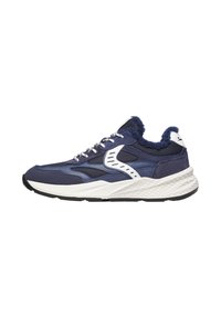 Sneaker blu navy realizzato in mesh e suede con accenti bianchi, suola intermedia testurizzata, punta rotonda e collare morbido. Presenta lacci e logo.