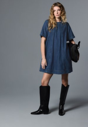 Next REGULAR FIT MINI - Spijkerjurk - denim dark blue