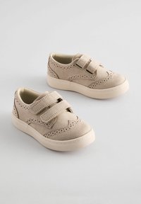 Neizvēlēts, neutral