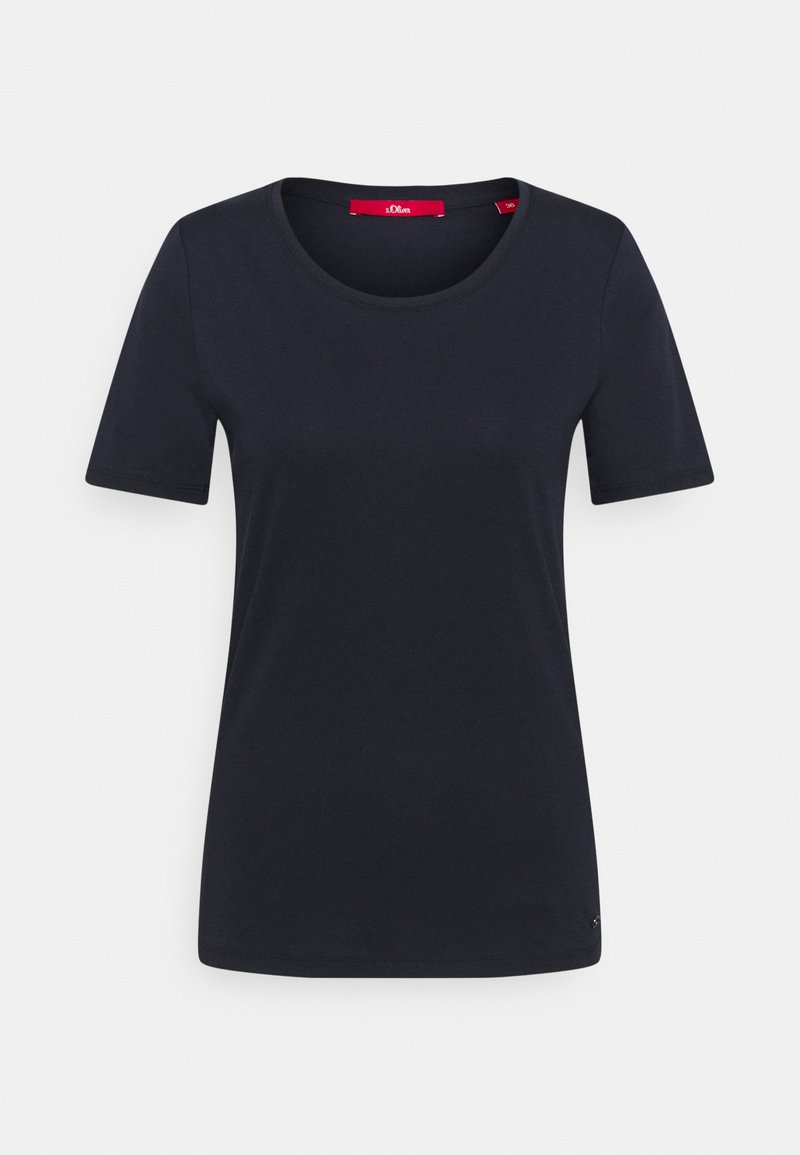 Maglietta blu navy a maniche corte con collo rotondo, realizzata in tessuto liscio, con un piccolo logo accentato vicino all'orlo inferiore sul lato sinistro.