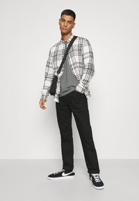 Only & Sons ONSNATE LIFE CHECK SHIRT - Camisa - star white