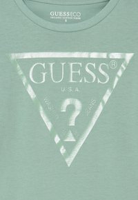 Guess JUNIOR CORE - Camisola de manga comprida - matcha dust