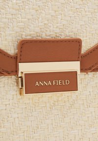 Anna Field Kézitáska - cognac