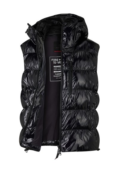 Czarna kamizelka puchowa z błyszczącą, pikowaną powierzchnią, z kapturem, zamkiem z przodu i wewnętrzną kieszenią. Materiał odporny na wodę.