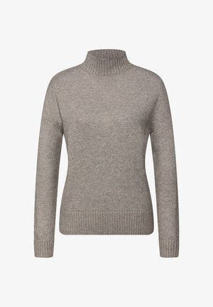 Jasnobrązowy sweter z długim rękawem, wykonany na drutach, z wysokim prążkowanym golfem oraz prążkowanymi mankietami i obrębem.