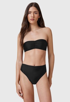 COURT - Góra od bikini