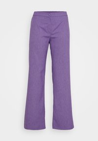 Unselected, lavanda