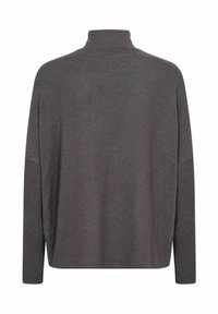 Dunkelgraues Langarmoberteil mit hohem Kragen, weichem Material, lockerer Passform und minimalen Nähten. Der Stoff hat ein dezentes meliertes Muster.