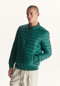JOTT JORDAN - Chaqueta de plumas - vert