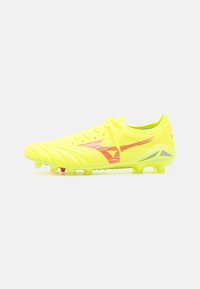 Unselected, safety yellow/fiery coral