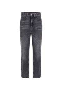 Jeans de mezclilla negra de pierna recta con una cintura de altura media, diseño de cinco bolsillos y un ligero desgastado. Cuenta con un cierre de cremallera y botón de metal.