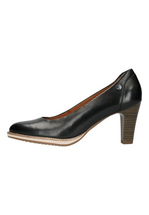 Chaussure à talon haut en cuir noir avec un bout arrondi, des accents texturés sur les côtés et un talon à motif bois. Comprend une bordure de semelle claire.