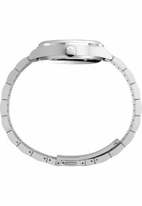 Montre en acier inoxydable argenté avec un boîtier rond, finition polie et un bracelet à maillons flexibles. Comprend une couronne texturée et un cadran clair.