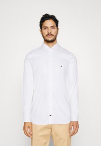 Tommy Hilfiger - CORE FLEX POPLIN  - Finskjorte - bright white Miniatyrbilde 1