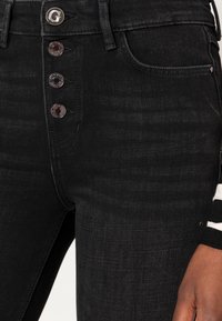 Guess Vaqueros pitillo - blue denim