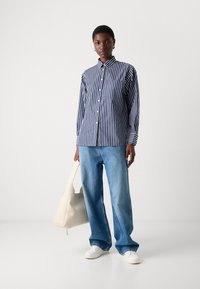 Lacoste UNISEX - Button-down blouse - navy blue/flour/delphinium/france blue