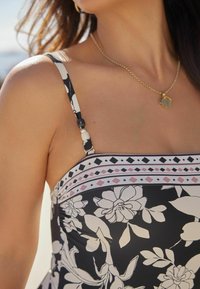 Myleene Klass Ujumistrikoo - black ecru floral